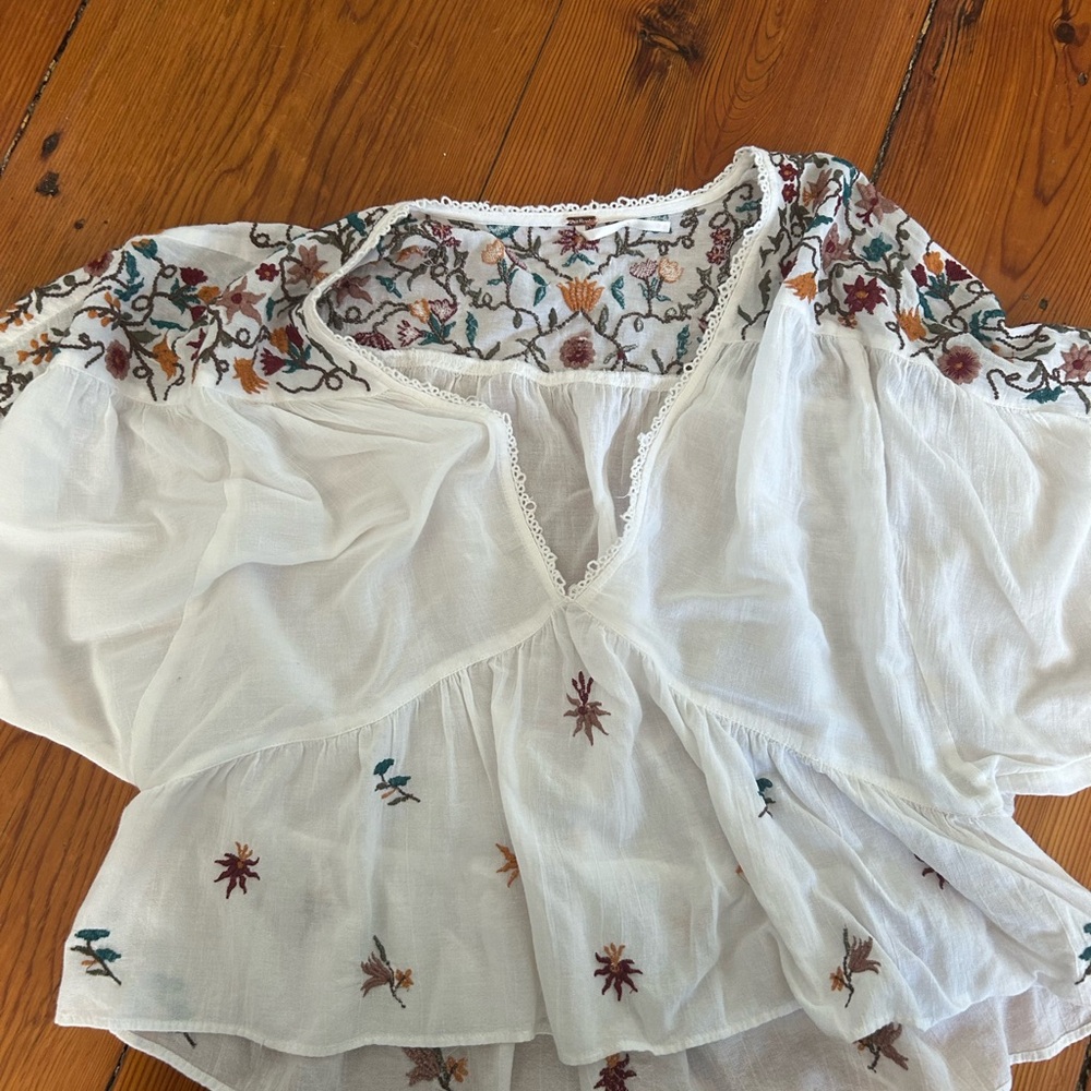 Free People- Embroidered White Blouse
